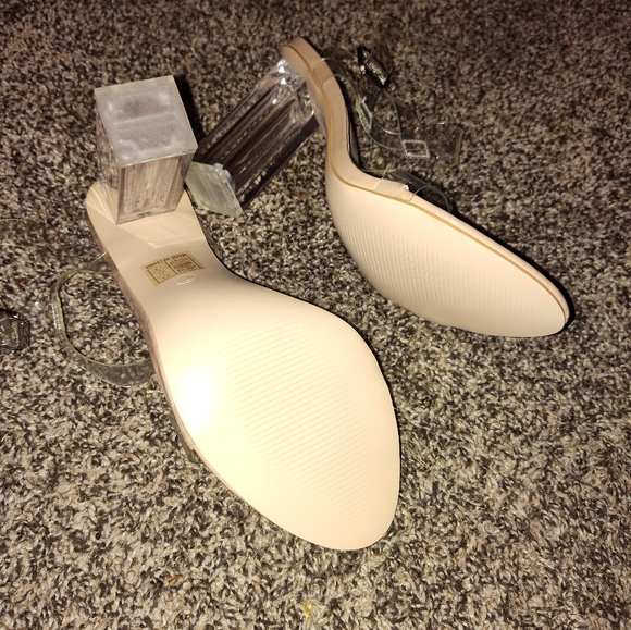 PrettyLittleThing Clear Heels - Picture 2 of 3